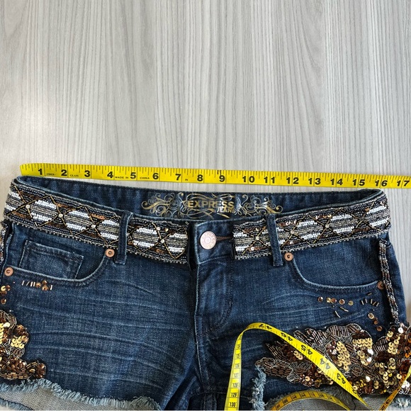 EUC! EXPRESS Embellished Sequin Beaded Raw Hem Cut Off Dark Blue Shorts Size 2 - Picture 7 of 8